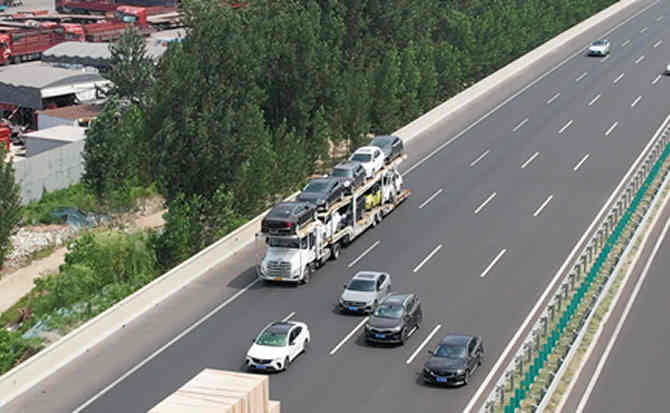 麦盖提高速公路汽车救援