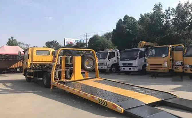 麦盖提汽车中途维修案例